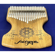 KM21-2 Point Betelgeuse Калимба, массив дуба, Мозеръ